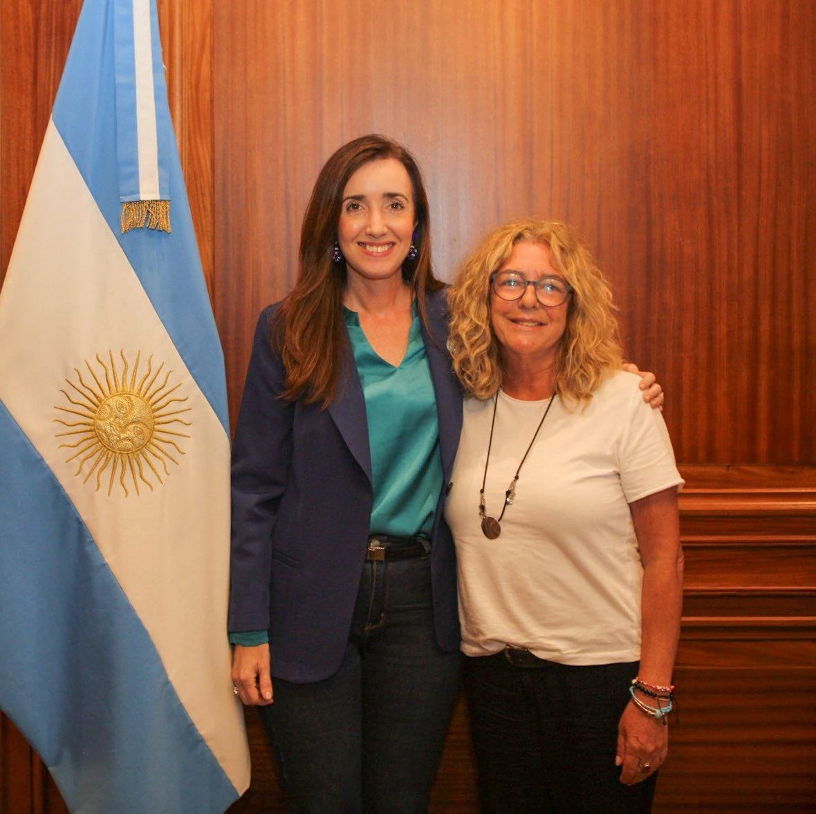 Victoria Villarruel y Claudia Rucci