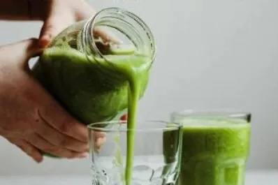 El batido que ayuda a estabilizar los niveles de azúcar en sangre y prevenir la hiperglucemia