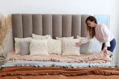 Una nueva tendencia de decoración en el dormitorios elimina al respaldar de la cama