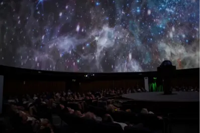 Cómo es la experiencia hidroespacial inmersiva que llega a la Argentina