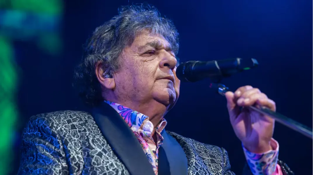 Cacho Deicas, fuera de Los Palmeras.