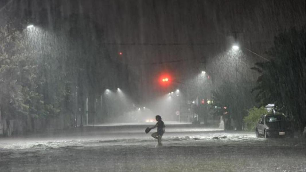 Tucumán bajo alerta meteorológica naranja: ¿qué peligros implica esta advertencia?