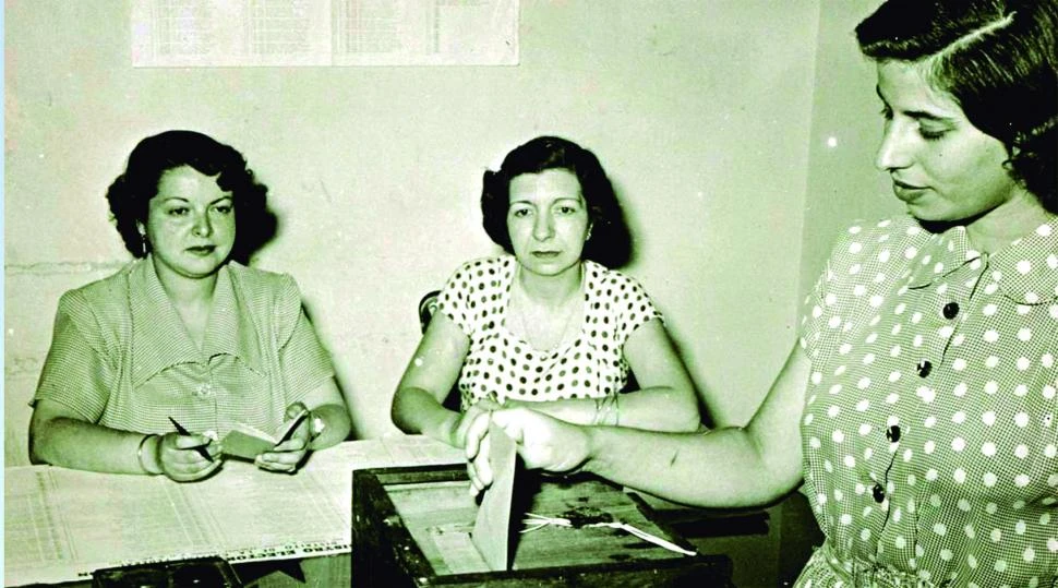 DÍA HISTÓRICO. El 11 de noviembre de 1951 se hacía efectivo el voto de las mujeres en el país.