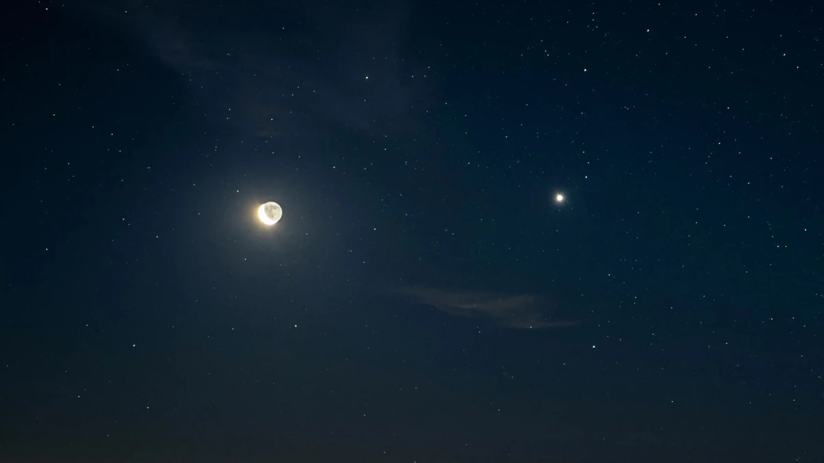 ¿Cuál es el planeta que brilla junto a la Luna?: conocé hasta cuándo se podrá verlo