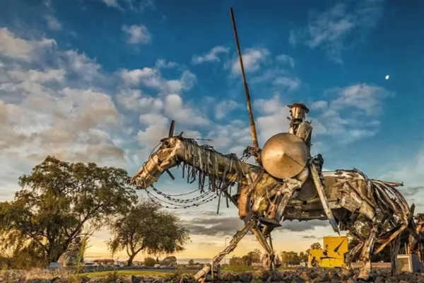 Cuando el acero es arte: las obras que deslumbran al mundo y los casos argentinos