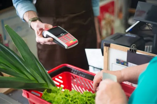 Cómo queda el sueldo de un cajero de supermercado en febrero del 2024