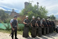 Usurpación en la Reserva La Angostura: allanan la comuna de El Mollar y la casa paterna del comisionado