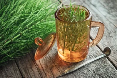 Beber esta infusión puede ayudarte a combatir la retención de líquidos