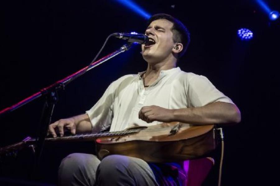 MÚSICA EN DIRECTO. Nahuel Pennisi dará un show en Yerba Buena, en el cierre del Enamora. / INSTAGRAM @nahupennissi