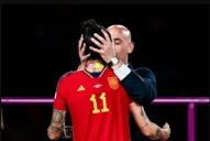 Jenni Hermoso habría sido presionada para minimizar el beso de Luis Rubiales