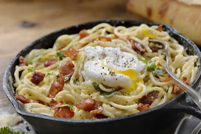 Comer carbohidratos a la noche engorda: ¿mito o realidad?