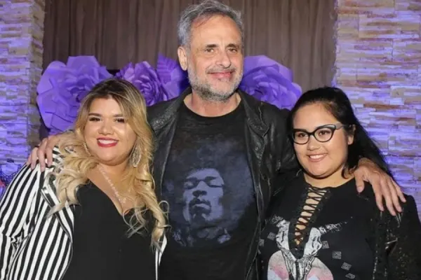 ¿A qué se dedica Rocío, la hermana de Morena Rial?