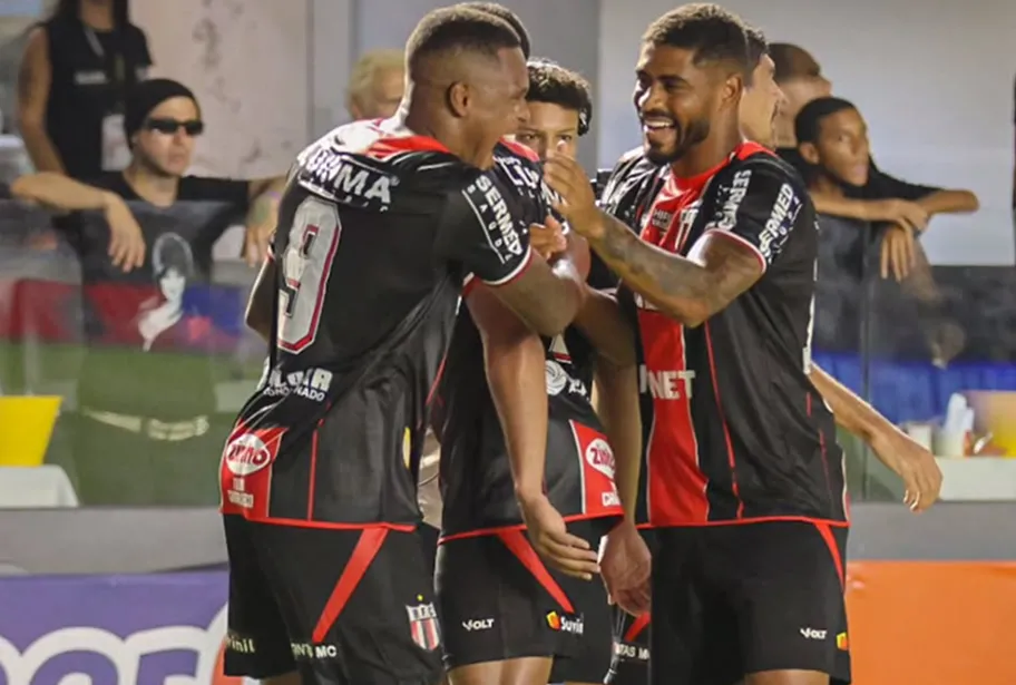 El ex Atlético Tucumán que amargó a Neymar en su debut en Santos