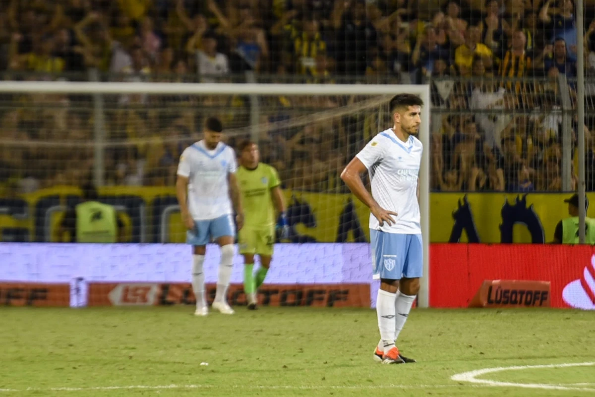 Amarga despedida de Sava: Atlético Tucumán perdió 3-1 en su visita a Rosario Central