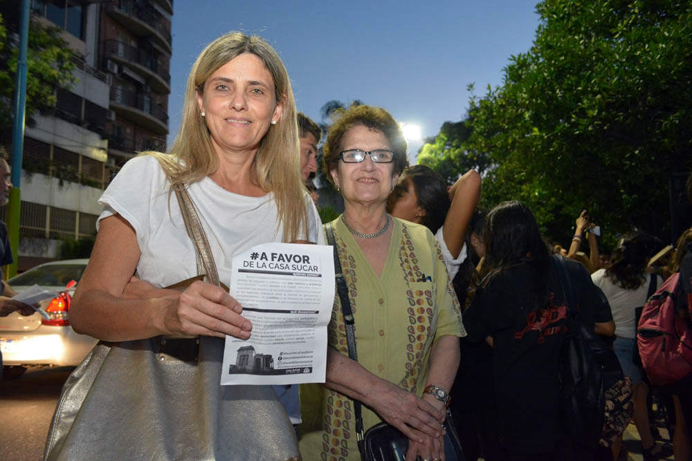 Ana Chiarello participó del reclamo ciudadano por la Casa Succar.