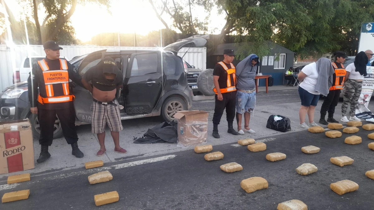 Secuestran más de 120 kilos de marihuana en Tucumán: cuatro detenidos en el operativo