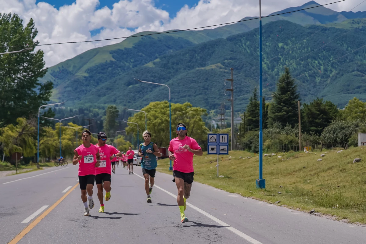 Más de 2.000 personas participaron de la sexta edición de la Maratón “El Mirador” en Tafí del Valle