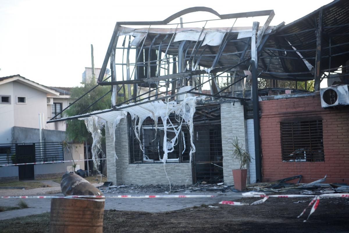 Incendio en Lomas de Tafí: la propiedad quedó inhabitable y deberá ser demolida