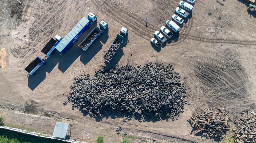 MARCO. La imagen aérea muestra parte de las cubiertas acumuladas. 