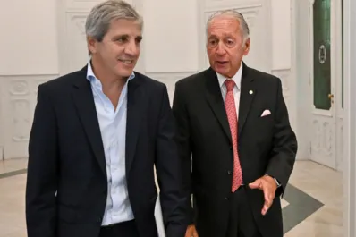En medio de los reclamos por la baja de impuestos, Luis Caputo se reunió con la UIA