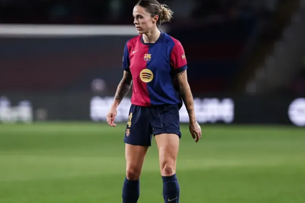 La defensa de Mapi León, jugadora de Barcelona acusada de tocamiento indebido: “Fue un simple lance de juego”