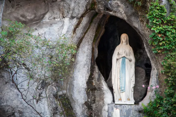 Virgen de Lourdes: cómo es la oración para pedir por la salud de los enfermos