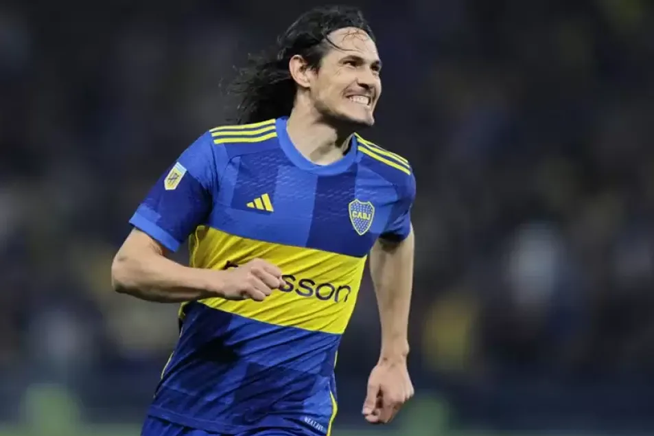 El impactante elogio de Riquelme a Edinson Cavani: “Es el mejor jugador extranjero de todos los tiempos del fútbol argentino”