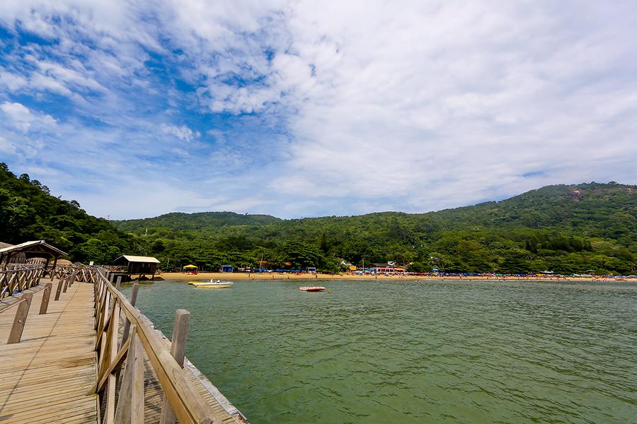 OPCIONES EN SANTA CATARINA. Playa de Laranjeiras es una de las más populares de ese Estado. / CORTESÍA: DANIEL VIANNA