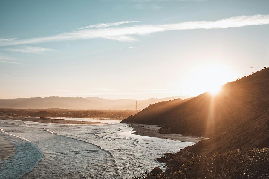 VISTA INIGUALABLE. Playa de Guarda do Embaú es otro destino para visitar en Santa Catarina. / GABRIEL AFFONSO, UNSPLASH