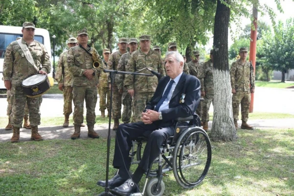 Retirados de las Fuerzas Armadas honraron la muerte del capitán Cáceres