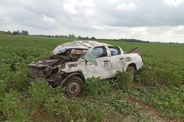 Tragedia en Tucumán: un policía murió tras volcar con su patrullero en la Ruta 303