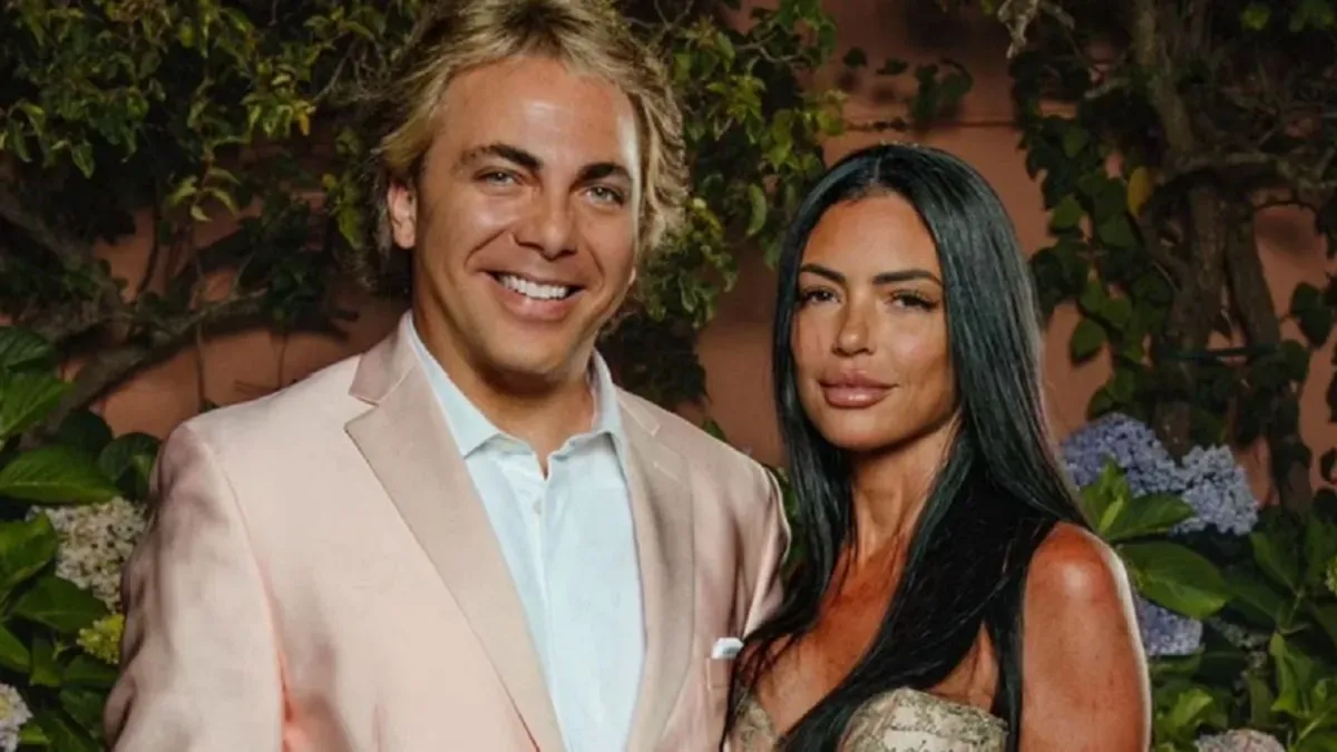 Cristian Castro anunció su casamiento con Mariela Sánchez