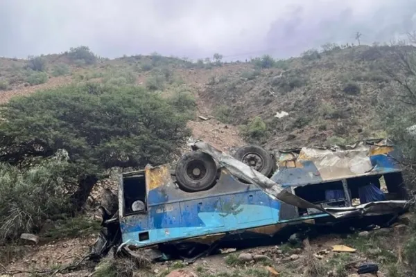 Bolivia: un accidente de ómnibus deja al menos 31 muertos