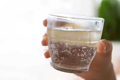 ¿Qué le sucede a tus riñones si tomas soda todos los días?