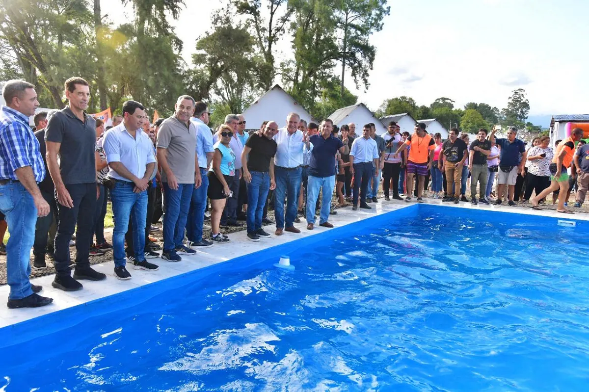 Jaldo inauguró obras en el complejo turístico de Capitán Cáceres