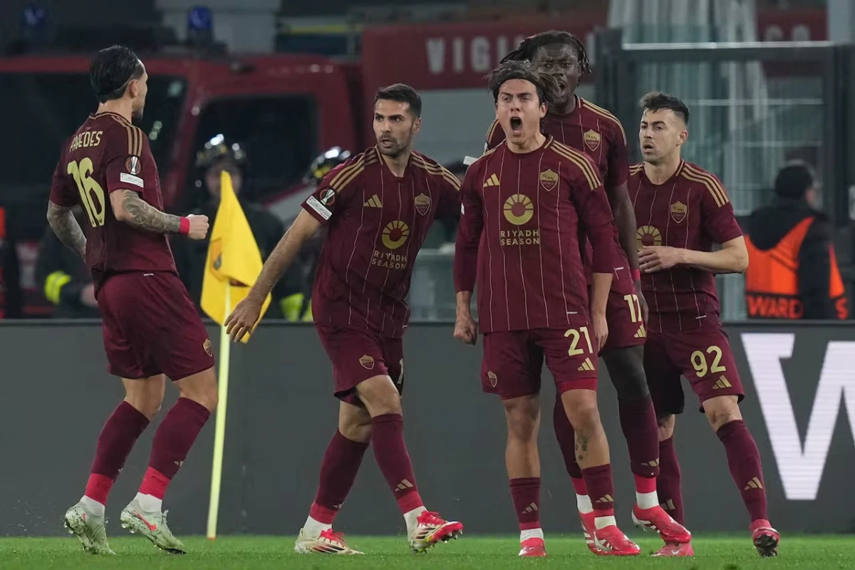 Dybala marcó dos goles y llevó a la Roma a la próxima fase de la Liga Europea