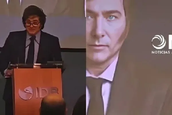 Video: por el sonido de un celular durante su discurso, Milei estalló de furia en el BID