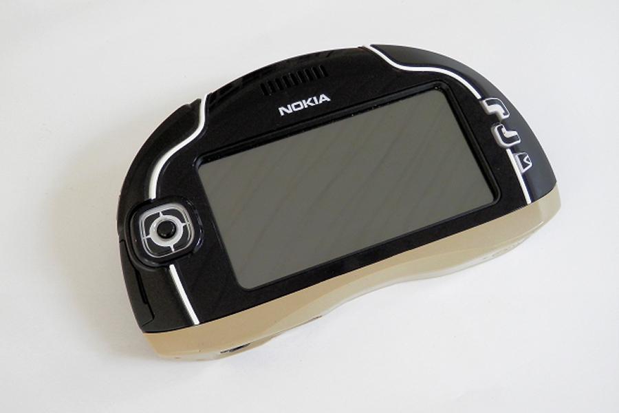 UN MODELO QUE NUNCA LLEGÓ. El Nokia 7700 se anunció en 2003 pero nunca salió a la venta. / NOKIA COLLECTION