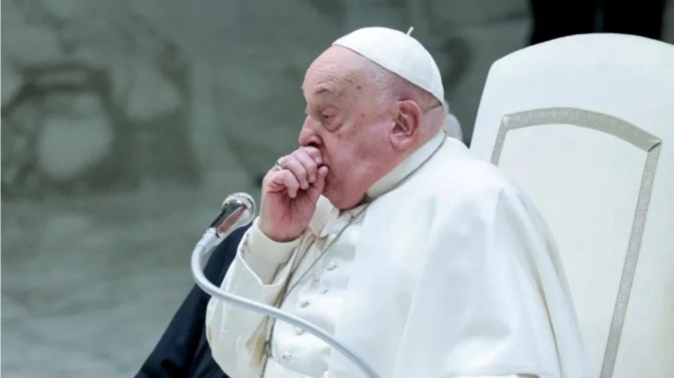 PREOCUPACIÓN. El Papa no brindará la oración del Angelus este domingo.