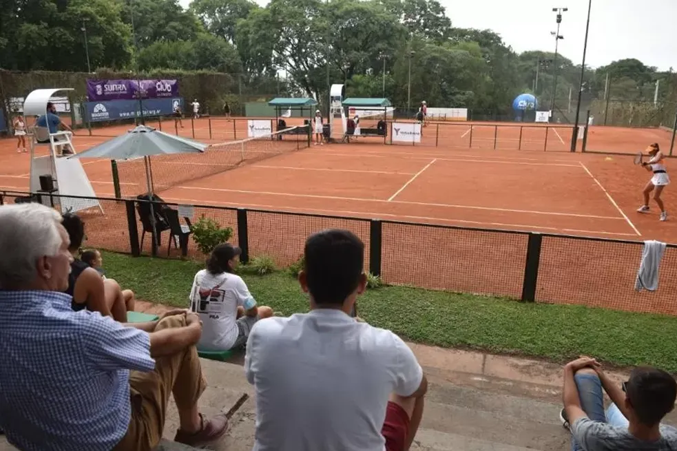 Comenzó el torneo de tenis M25 en Las Lomitas: los resultados del primer día