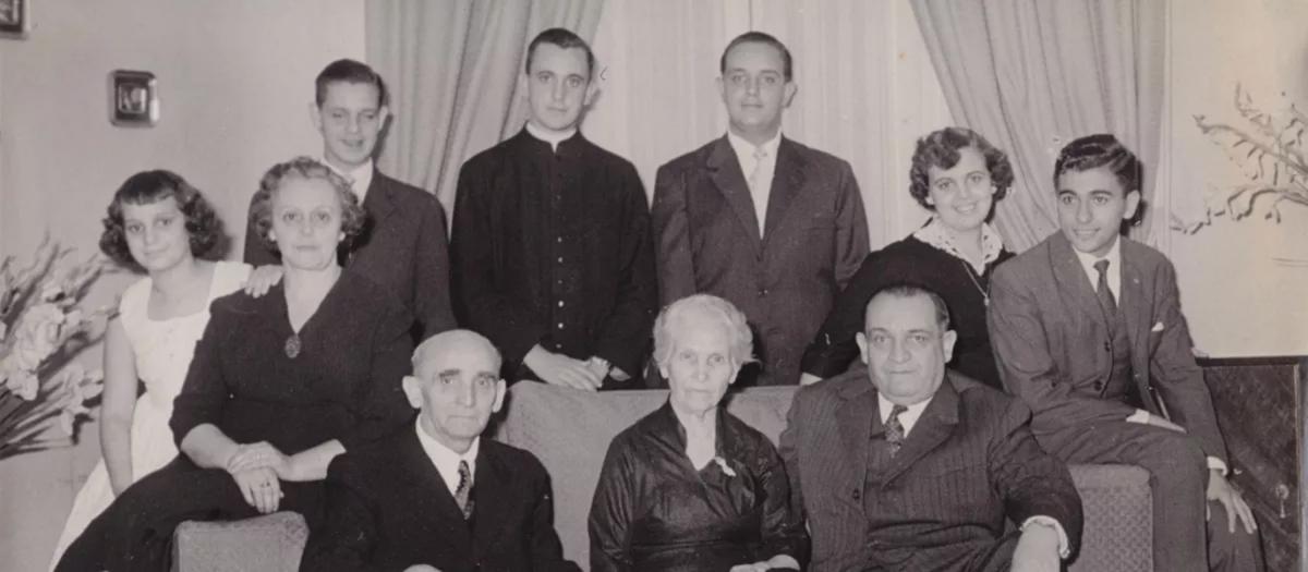 La familia Bergoglio, en una fotografía tomada en Buenos Aires.