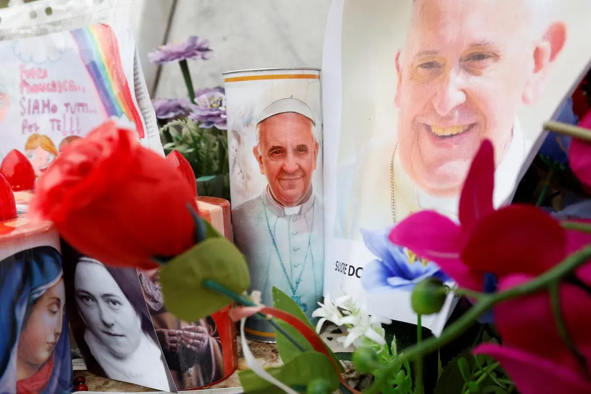 La salud del Papa: el Vaticano convocó a una oración masiva en la plaza San Pedro