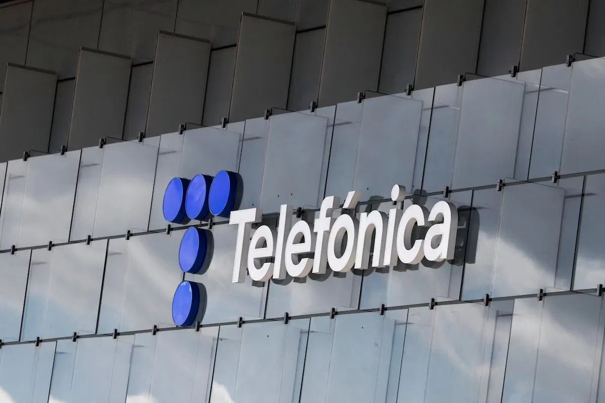 Telefónica vendió su filial argentina a Telecom.