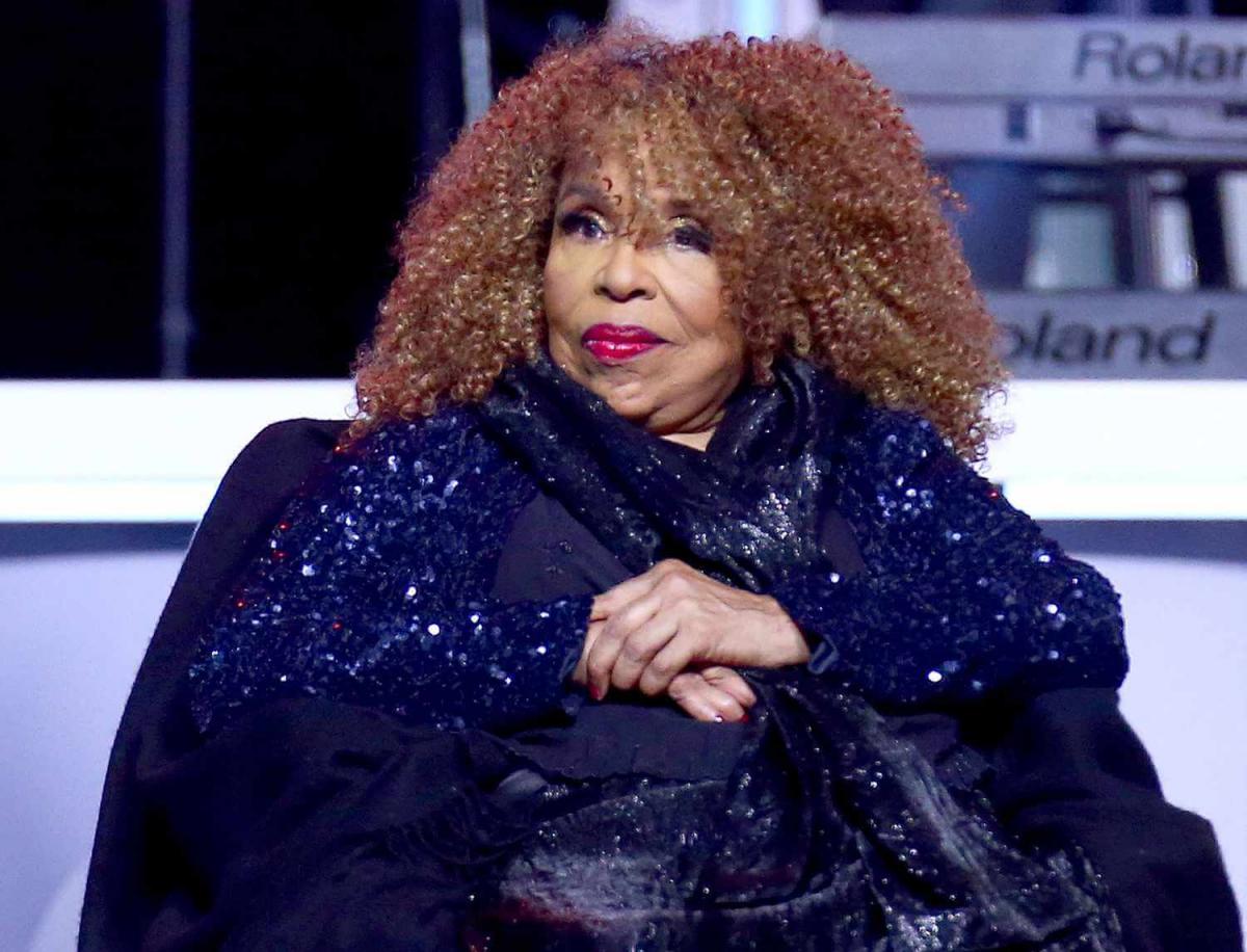  Roberta Flack había sido diagnosticada con ELA en 2022. 