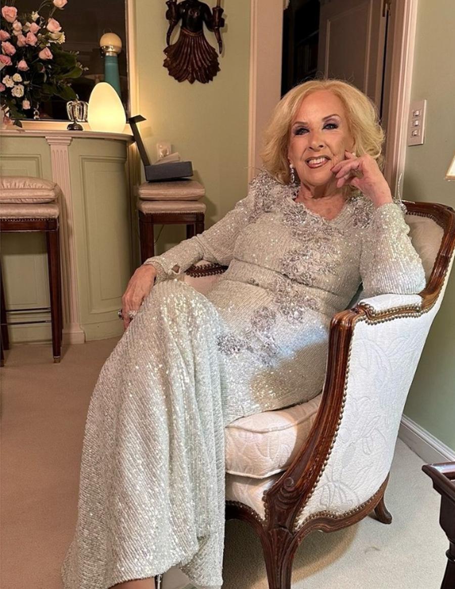 Así fue el festejo de lo 98 años de Mirtha Legrand: el deseo de la diva