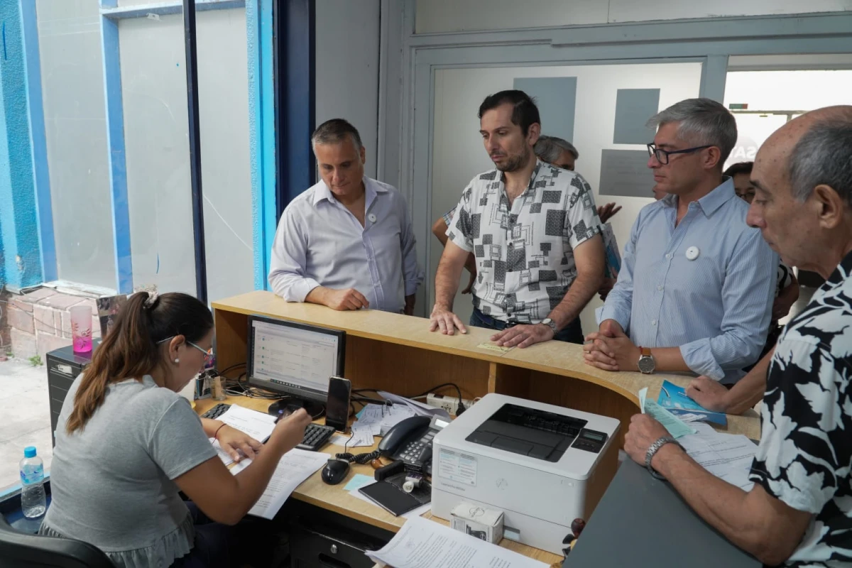 Vecinos de barrio Ciudadela Sur exigieron que la SAT cumpla con una resolución que le ordena brindar agua