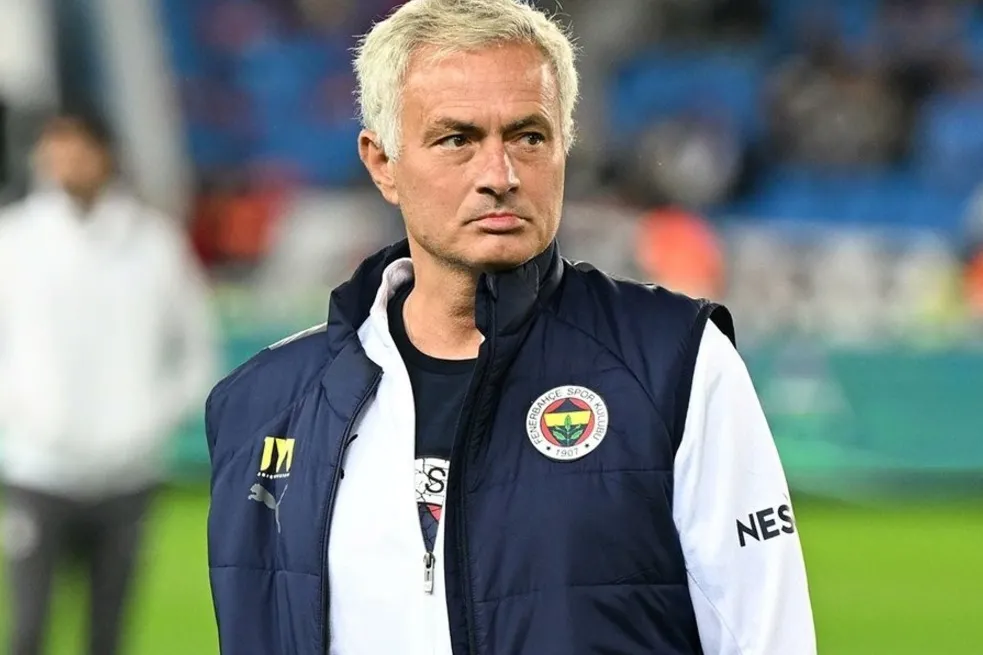 Mourinho fue denunciado por racismo tras el clásico turco entre Galatasaray y Fenerbahce