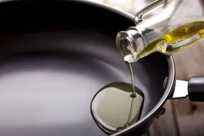 Ni de oliva ni de girasol: el aceite que refuerza las neuronas y protege el corazón