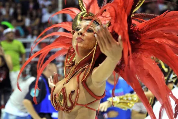 Capitales del Carnaval: tres destinos tradicionales para vivir a pleno las comparsas