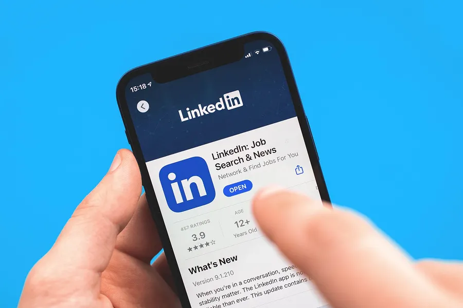 SER VISIBLE. Los trucos para hacer el perfil de LinkedIn más atractivo. / PERIODICO ELDINERO 